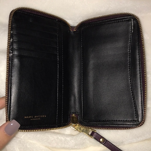 Marc Jacobs wallet - Picture 3 of 3